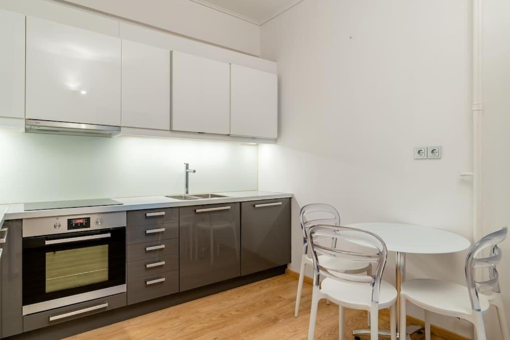 Elegant 2Bd Evelpidon Apartment アテネ エクステリア 写真