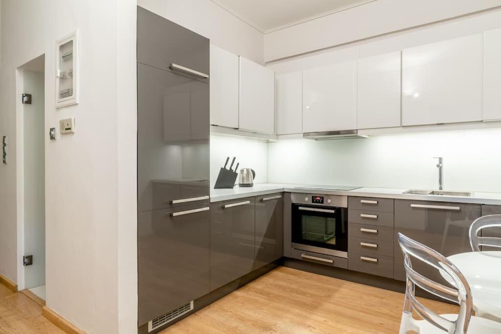 Elegant 2Bd Evelpidon Apartment アテネ エクステリア 写真